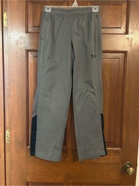 Under Armour Boys Gray Sweatpants with Black Side Panels